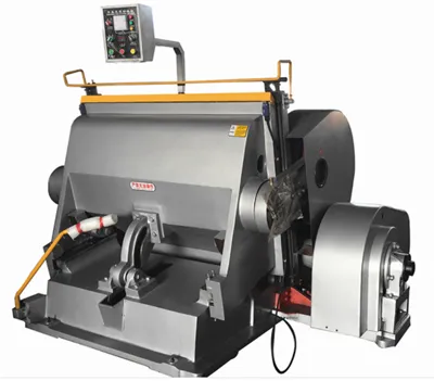 Может ли упаковочная машина для картонных коробок работать в условиях высокой...